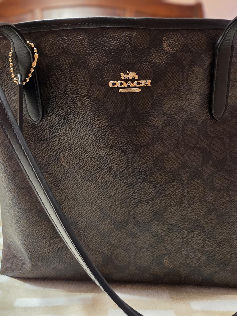 Coach Women's Brown Signature Tote with Gold Logo